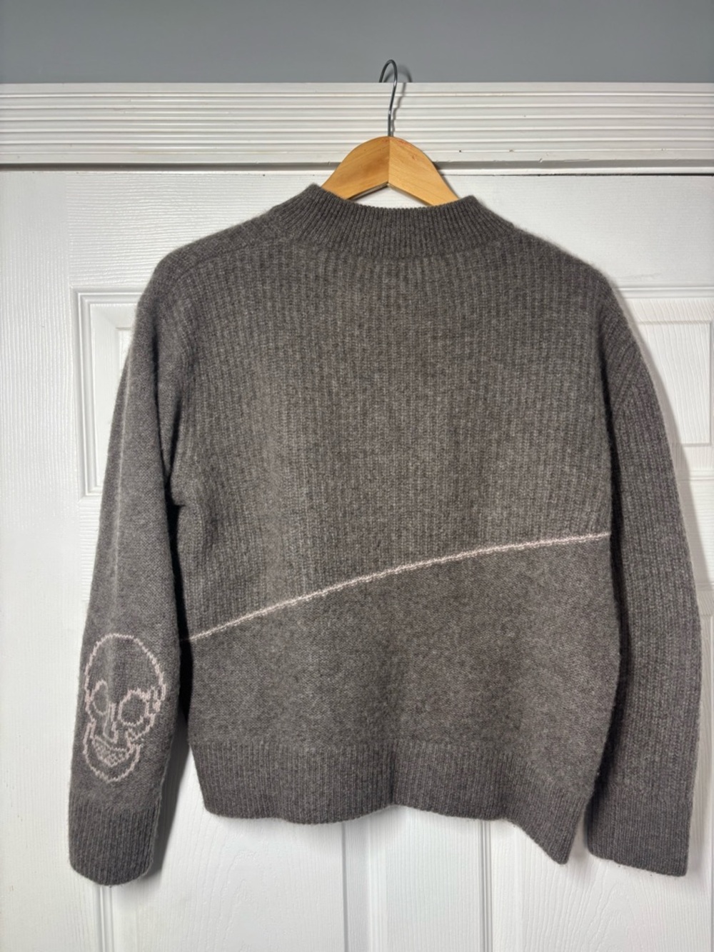 Skull Cashmere Pullover Sweater stripe Skull on sleeve